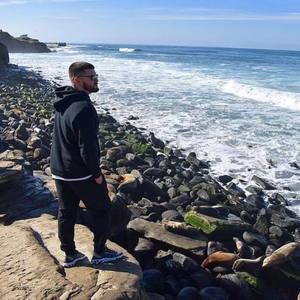 Meet your Posher, Nicholas